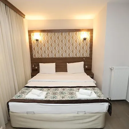 Apartahotel Dolphin 3*