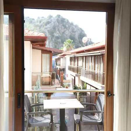 Dolphin Apartahotel Sarigerme