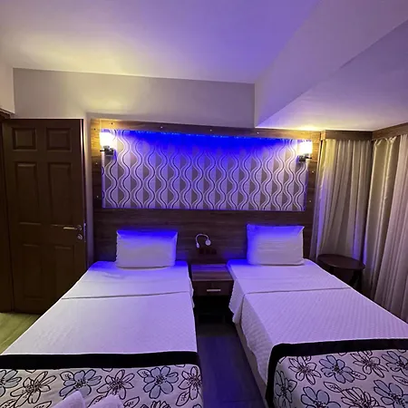 Dolphin Aparthotel