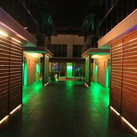 Dolphin Apartahotel Sarigerme