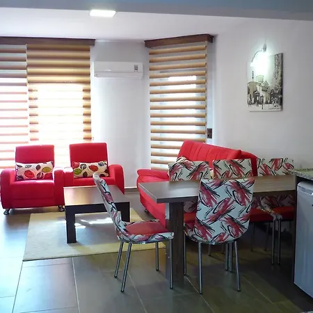 Apartahotel Dolphin 3*