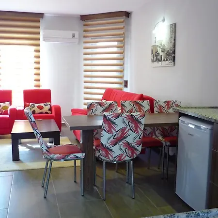 Dolphin Apartahotel Sarigerme