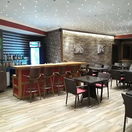 ドルフィン 3* サルゲルメ