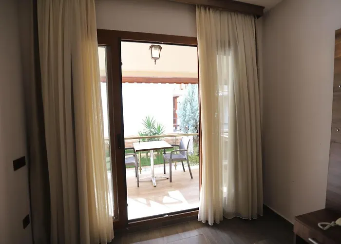 Aparthotel Dolphin 3*