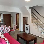 Dolphin Apartmanhotel 3*