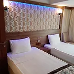 Dolphin Apartmanhotel Sarigerme