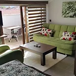 Dolphin Apartmanhotel Sarigerme