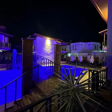 Aparthotel Dolphin 3*