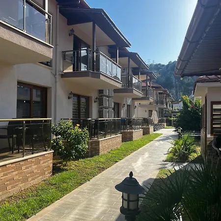 دولفين أبارت 3* سَريغيرمه