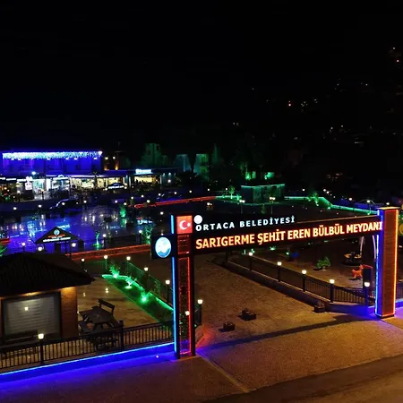 Ξενοδοχείο με διαμερίσματα Dolphin