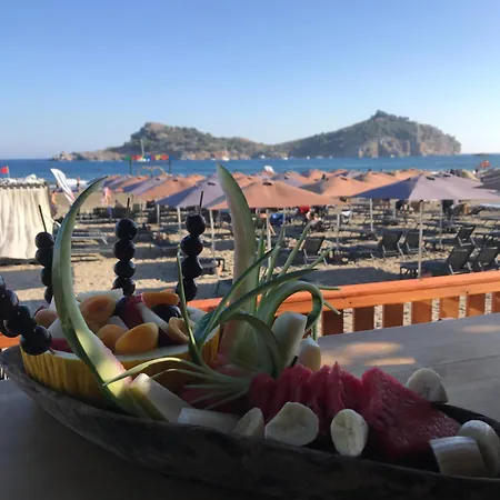 Apart Otel Dolphin Sarıgerme